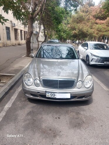 Mercedes E 270 2005, 415,000 km - 2.7 l - Bakı