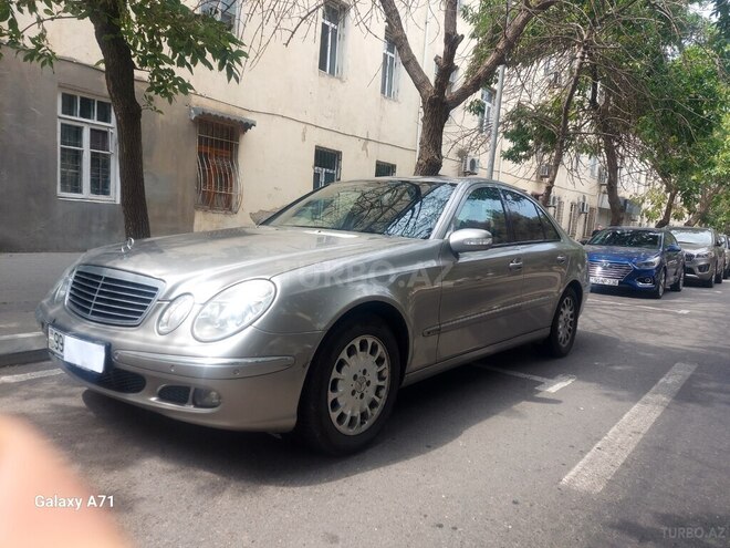 Mercedes E 270 2005, 415,000 km - 2.7 l - Bakı