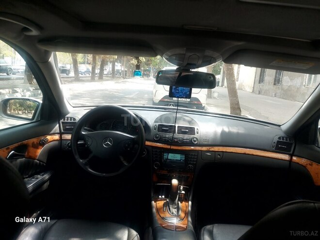 Mercedes E 270 2005, 415,000 km - 2.7 l - Bakı