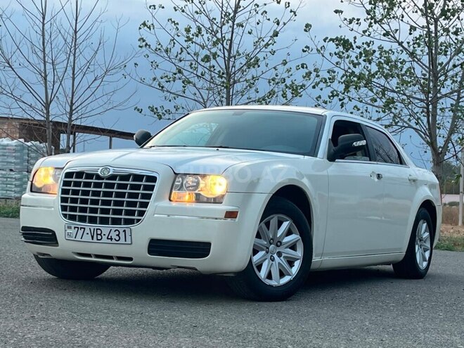 Chrysler 300C 2007, 325,000 km - 2.7 l - Qazax