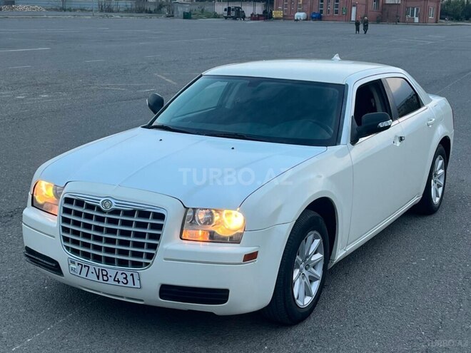 Chrysler 300C 2007, 325,000 km - 2.7 l - Qazax