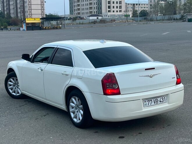 Chrysler 300C 2007, 325,000 km - 2.7 l - Qazax