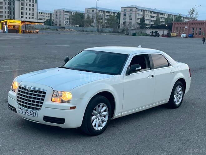 Chrysler 300C 2007, 325,000 km - 2.7 l - Qazax