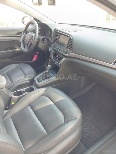 Hyundai Avante 2017, 198,000 km - 1.6 l - Gəncə