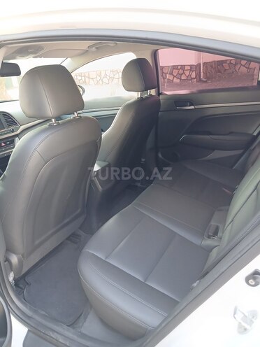 Hyundai Avante 2017, 198,000 km - 1.6 l - Gəncə