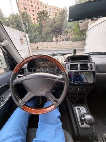 Mitsubishi Pajero io 2001, 239,000 km - 1.8 l - Bakı