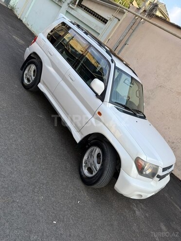 Mitsubishi Pajero io 2001, 239,000 km - 1.8 l - Bakı