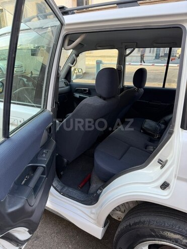 Mitsubishi Pajero io 2001, 239,000 km - 1.8 l - Bakı
