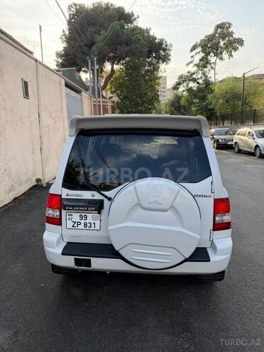 Mitsubishi Pajero io 2001, 239,000 km - 1.8 l - Bakı