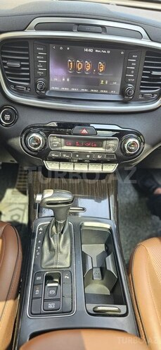 Kia Sorento 2018, 177,000 km - 2.0 l - Bakı