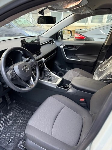 Toyota RAV4 2024, 10,665 km - 2.5 l - Bakı