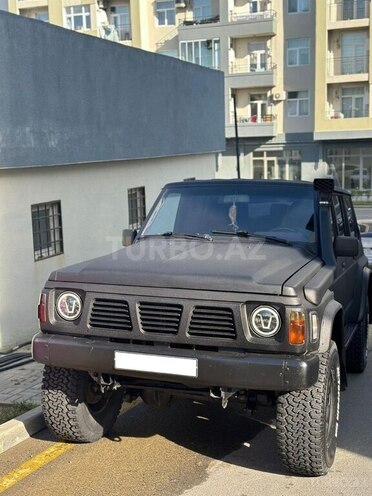 Nissan Patrol 1991, 350,316 km - 4.2 l - Bakı