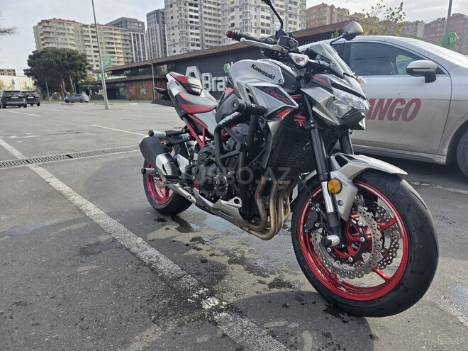 Kawasaki  2022, 17,000 km - 1.0 l - Bakı