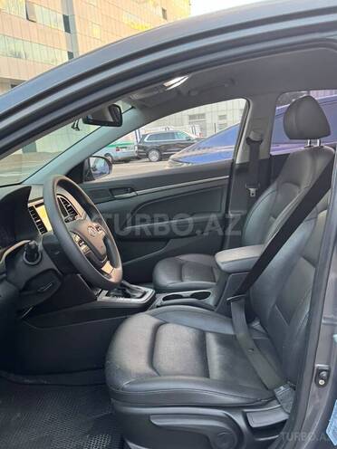 Hyundai Avante 2017, 178,000 km - 1.6 l - Bakı