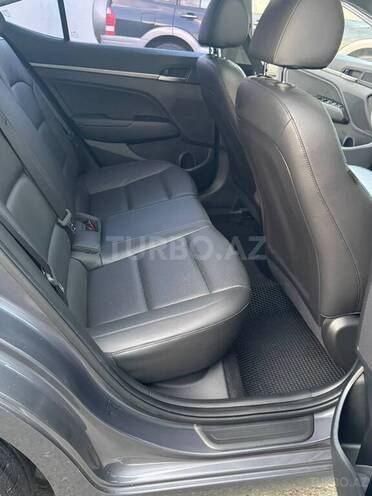 Hyundai Avante 2017, 178,000 km - 1.6 l - Bakı