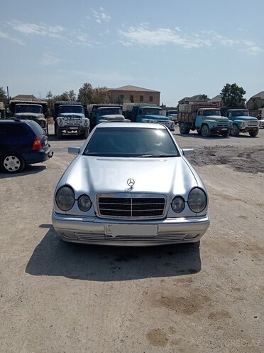 Mercedes E 250 1996, 435,000 km - 2.5 l - Bakı