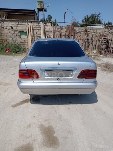 Mercedes E 250 1996, 435,000 km - 2.5 l - Bakı