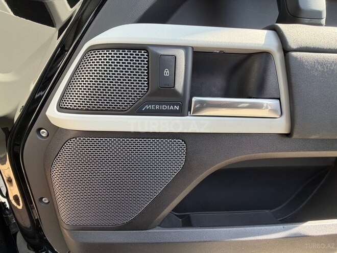 Land Rover Defender 2020, 105,000 km - 3.0 l - Bakı