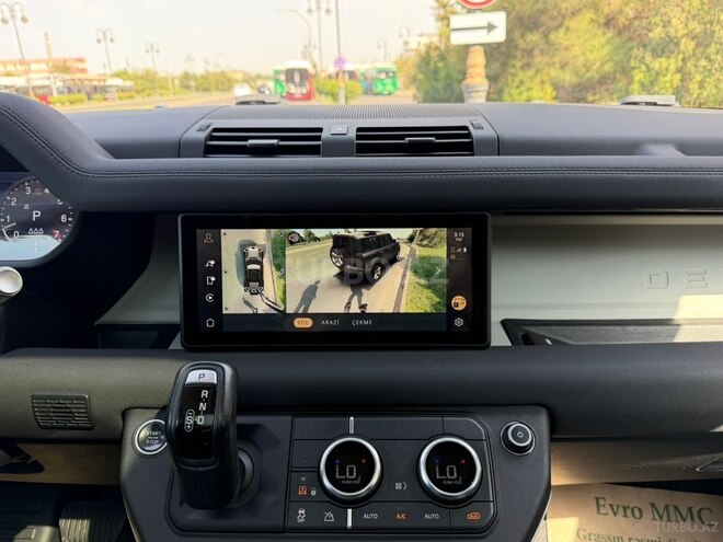 Land Rover Defender 2020, 105,000 km - 3.0 l - Bakı