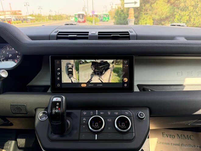 Land Rover Defender 2020, 105,000 km - 3.0 l - Bakı