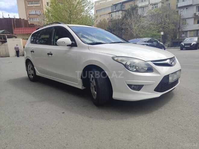 Hyundai i30 2011, 229,000 km - 1.6 л - Bakı