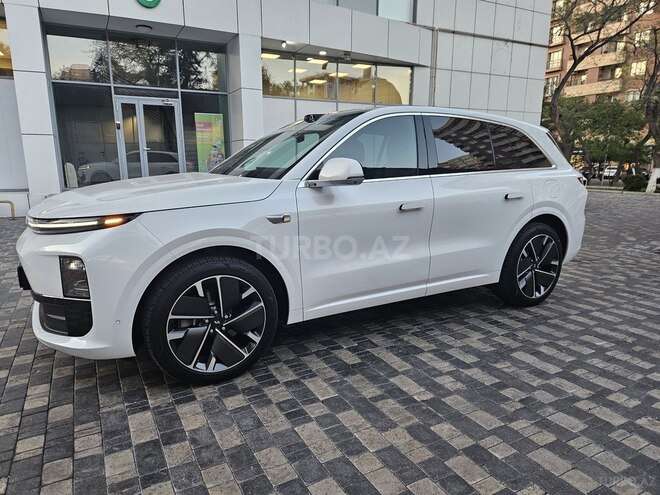 Li Auto  2025, 4,000 km - 1.5 l - Bakı