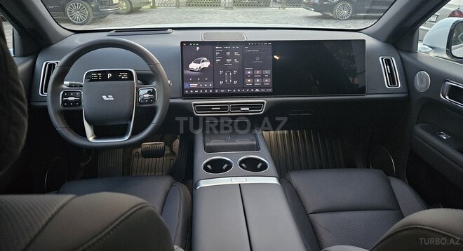Li Auto  2025, 4,000 km - 1.5 l - Bakı