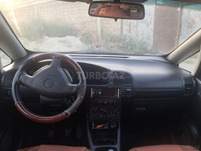 Opel Zafira 2000, 372,000 km - 2.0 л - Bakı