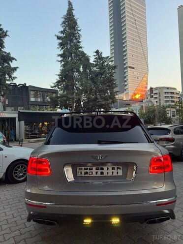 Bentley Bentayga 2016, 80,000 km - 6.0 l - Bakı