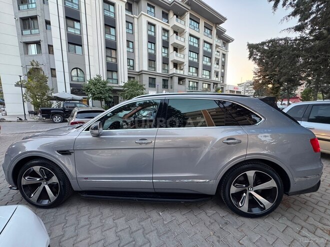Bentley Bentayga 2016, 80,000 km - 6.0 l - Bakı