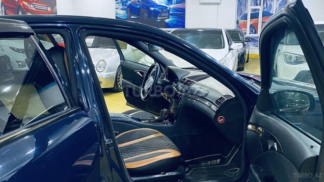 Mercedes E 220 2003, 352,145 km - 2.2 l - Sumqayıt
