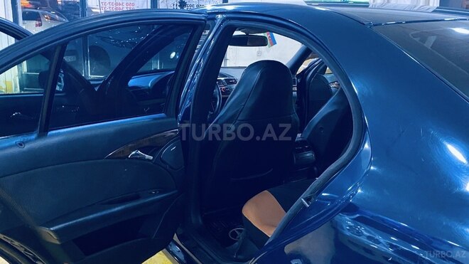 Mercedes E 220 2003, 352,145 km - 2.2 l - Sumqayıt