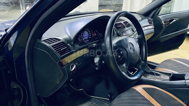 Mercedes E 220 2003, 352,145 km - 2.2 l - Sumqayıt