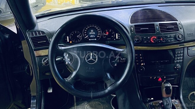Mercedes E 220 2003, 352,145 km - 2.2 l - Sumqayıt