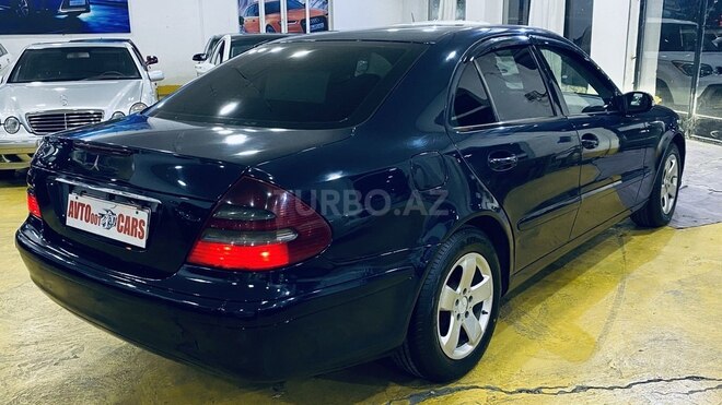 Mercedes E 220 2003, 352,145 km - 2.2 l - Sumqayıt