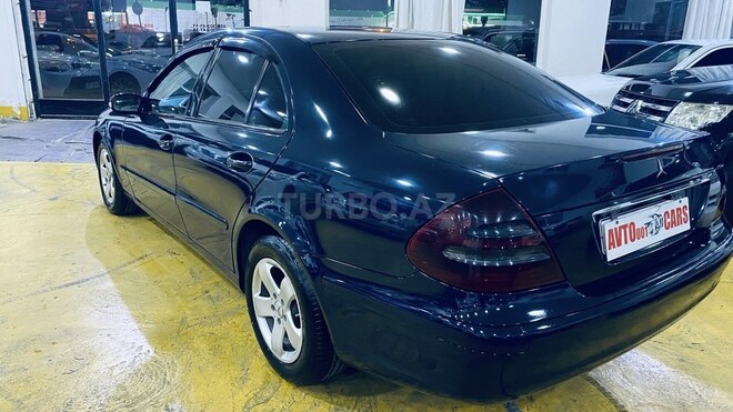 Mercedes E 220 2003, 352,145 km - 2.2 l - Sumqayıt
