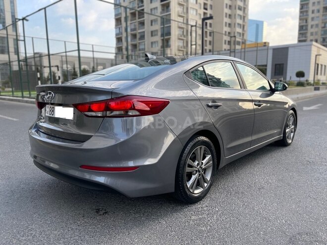 Hyundai Elantra 2018, 123,000 km - 2.0 l - Bakı