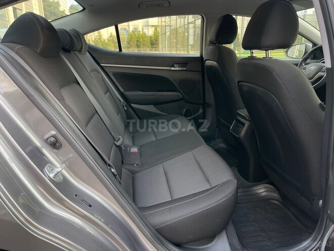 Hyundai Elantra 2018, 123,000 km - 2.0 l - Bakı