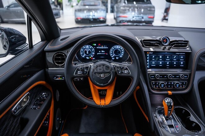 Bentley Bentayga 2026, 0 km - 4.0 l - Bakı