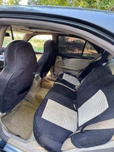 Mercedes E 230 1996, 445,680 km - 2.3 л - Xaçmaz