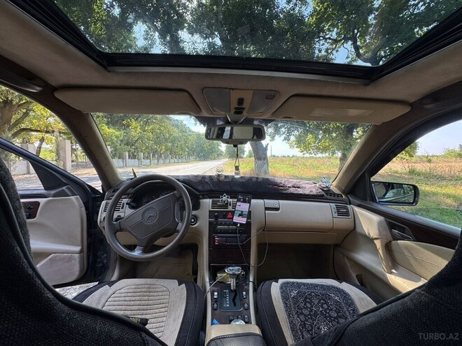 Mercedes E 230 1996, 445,680 km - 2.3 л - Xaçmaz