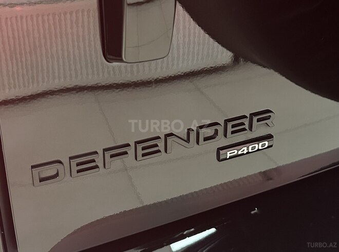 Land Rover Defender 2023, 27,000 km - 3.0 l - Bakı