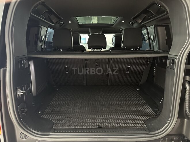 Land Rover Defender 2023, 27,000 km - 3.0 l - Bakı