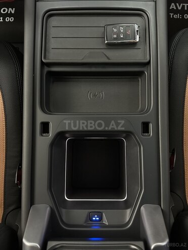 Land Rover Defender 2023, 27,000 km - 3.0 l - Bakı