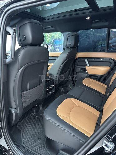 Land Rover Defender 2023, 27,000 km - 3.0 l - Bakı