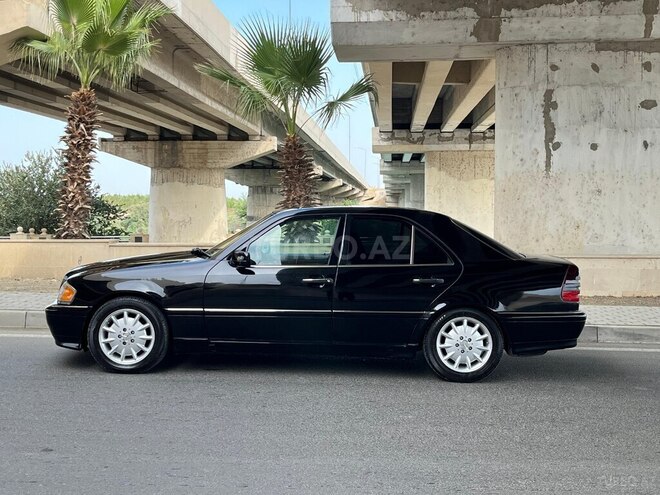 Mercedes C 240 1998, 300,000 km - 2.4 л - Yevlax