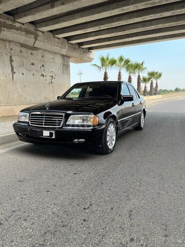 Mercedes C 240 1998, 300,000 km - 2.4 л - Yevlax
