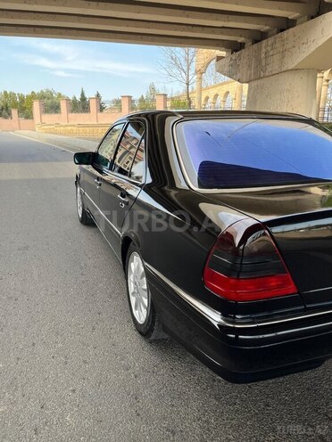 Mercedes C 240 1998, 300,000 km - 2.4 л - Yevlax