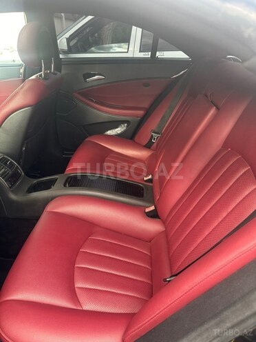 Mercedes  2004, 210,000 km - 5.0 л - Qusar