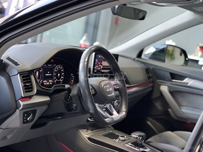 Audi Q5 2020, 156,000 km - 2.0 l - Bakı